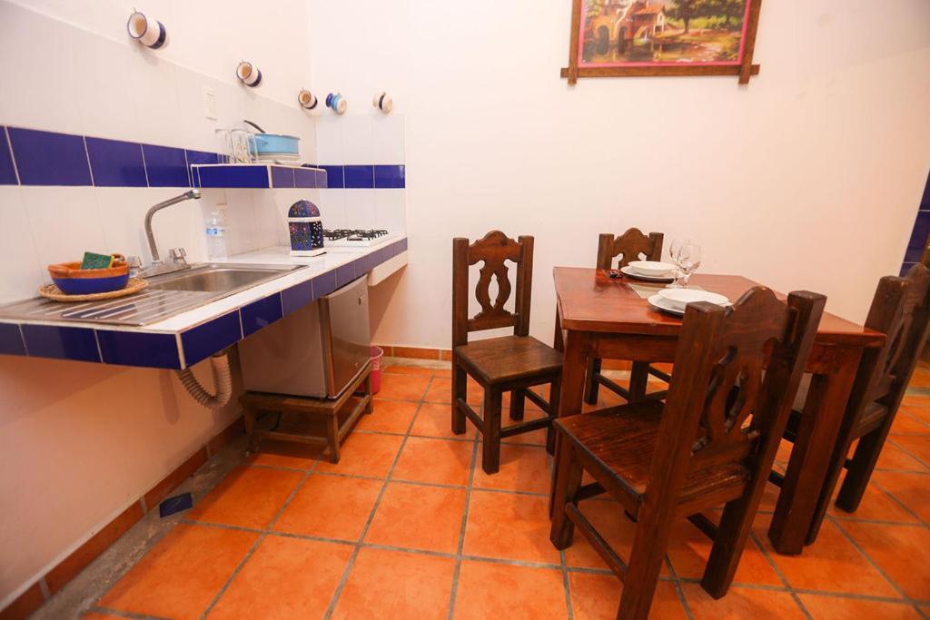 Ikaro Suites Colonial Cancún Buitenkant foto