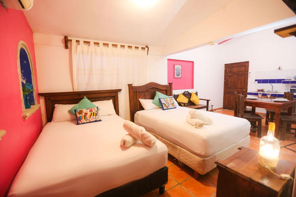 Ikaro Suites Colonial Cancún Buitenkant foto