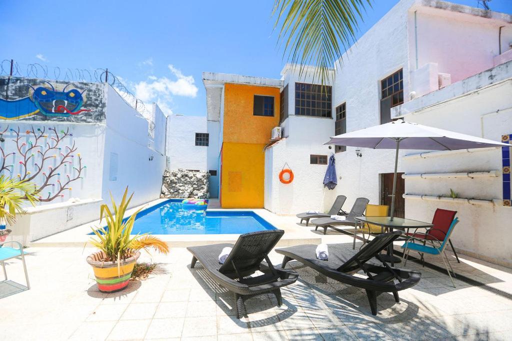 Ikaro Suites Colonial Cancún Buitenkant foto