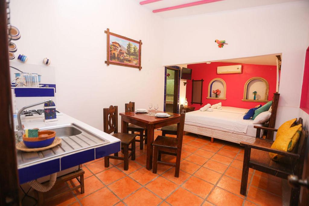 Ikaro Suites Colonial Cancún Buitenkant foto